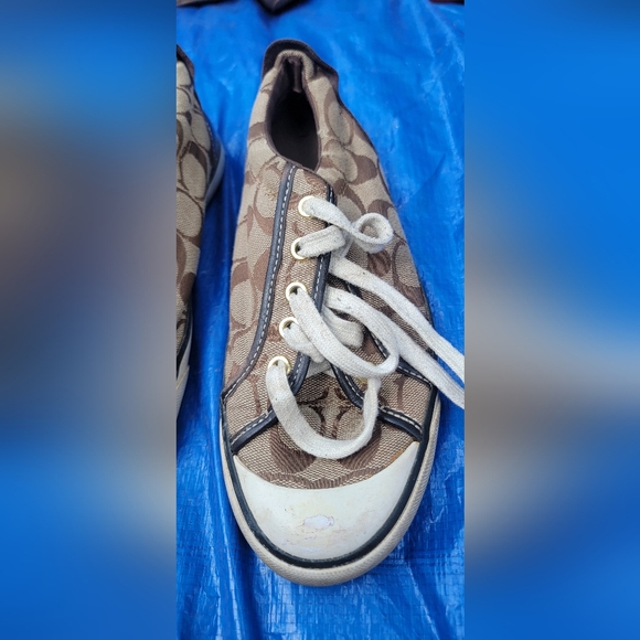 Brown monogram Coach tennis shoes size 8.5 - Picture 3 of 8